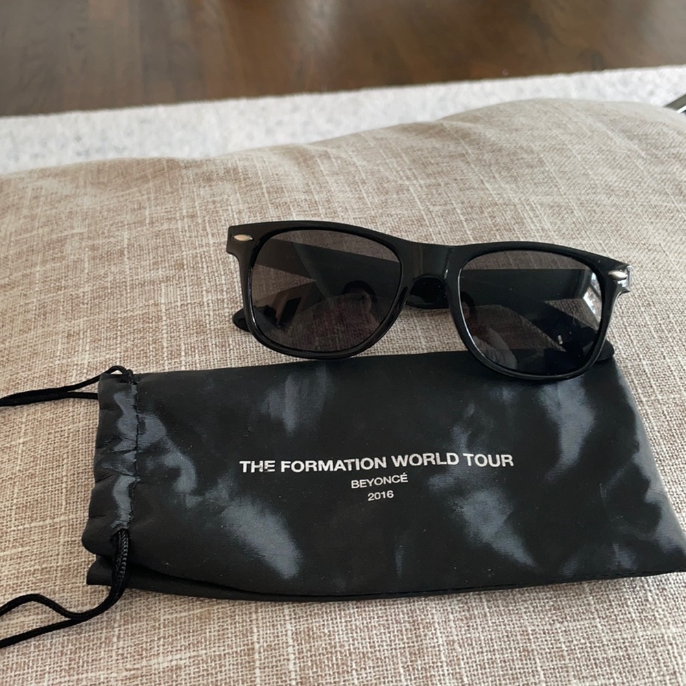 Beyoncé The formation world tour sunglasses